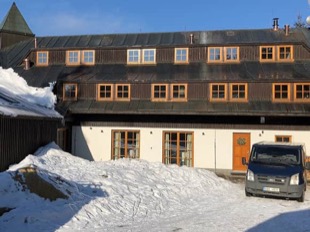 Reconstruction of a mountain cottage in Hrabětice in the Jizera Mountains